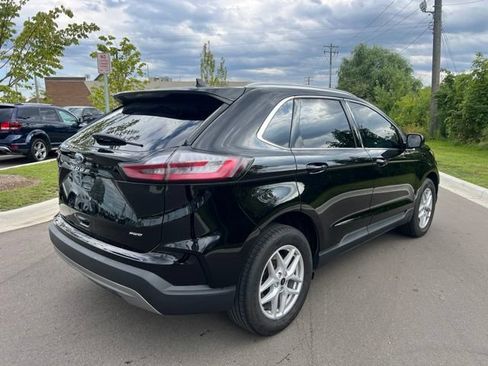 Used 2024 Ford Edge SEL w/ Convenience Package AWD/4WD image 5