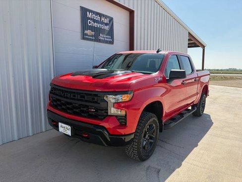 New 2026 Chevrolet Silverado 1500 Custom Trail Boss AWD/4WD image 1