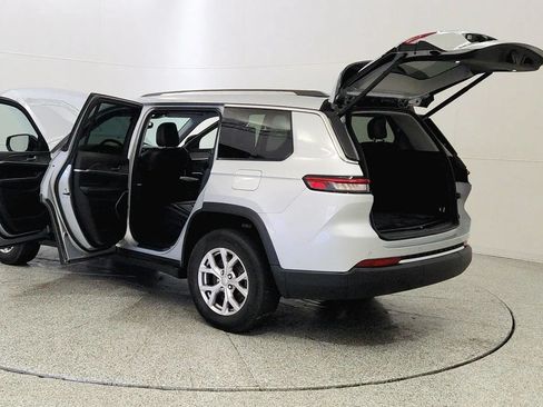 Used 2022 Jeep Grand Cherokee L Limited AWD/4WD image 11