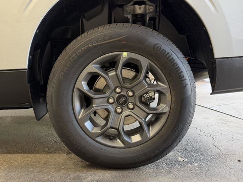 New 2025 Ford Maverick XLT w/ XLT Luxury Package image 31