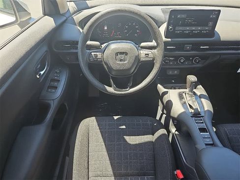 New 2026 Honda HR-V LX image 8