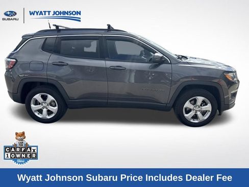 Used 2020 Jeep Compass Latitude w/ Cold Weather Group AWD/4WD image 1