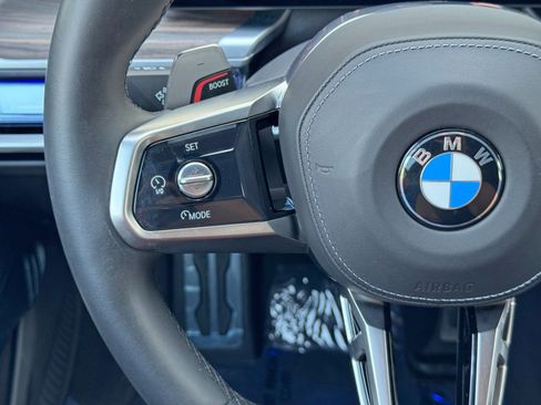 Used 2023 BMW 760i xDrive AWD/4WD image 23