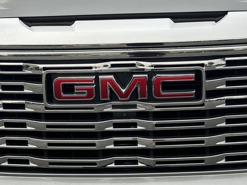 Used 2024 GMC Sierra 1500 Denali AWD/4WD image 47