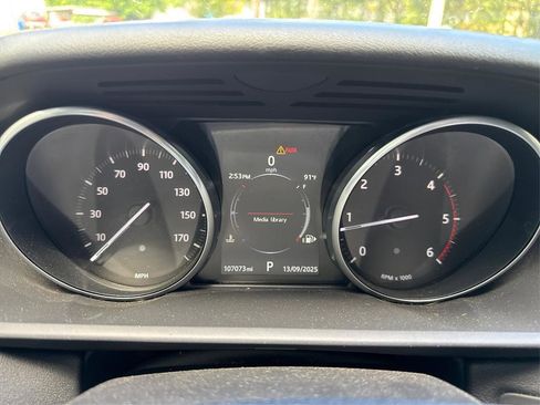 Used 2017 Land Rover Range Rover Sport SE AWD/4WD image 17