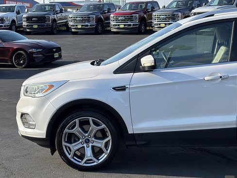 Used 2017 Ford Escape Titanium w/ Canadian Touring Package AWD/4WD image 10