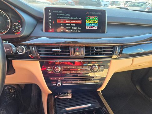 Used 2018 BMW X5 xDrive50i image 16