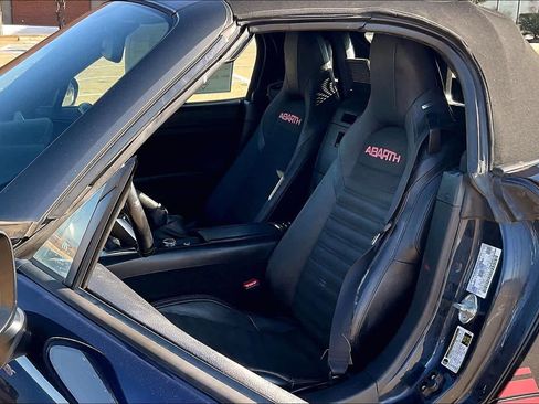 Used 2018 FIAT 124 Spider Abarth w/ Convenience Group image 10