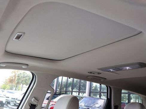 Used 2021 Kia Telluride EX w/ EX Premium Package image 22