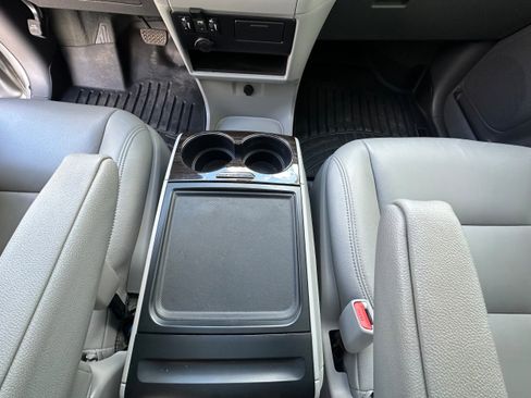 Used 2020 Toyota Sienna XLE w/ XLE Navigation Package AWD/4WD image 29