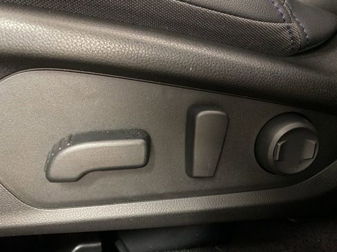 Used 2025 Subaru Forester Limited image 28