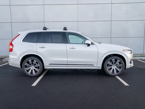 Used 2024 Volvo XC90 T8 Plus w/ Protection Package Premier image 8