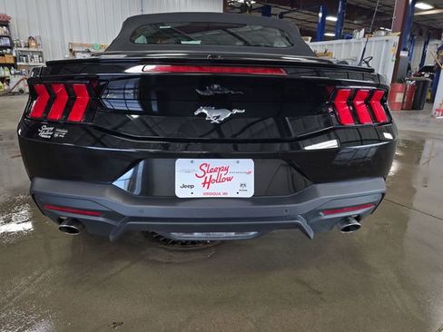 Used 2024 Ford Mustang Premium image 16