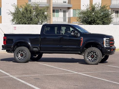 Used 2023 Ford F250 Lariat w/ Lariat Ultimate Package AWD/4WD image 25