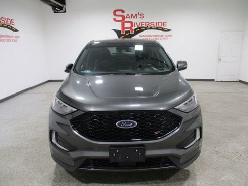 Used 2019 Ford Edge ST w/ Cold Weather Package image 7