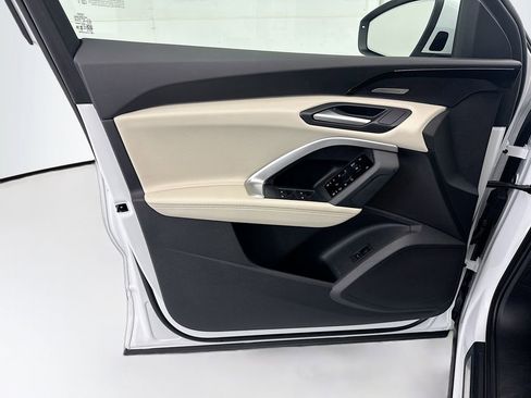 Certified 2025 Audi Q5 Premium Plus w/ Premium Plus AWD/4WD image 23