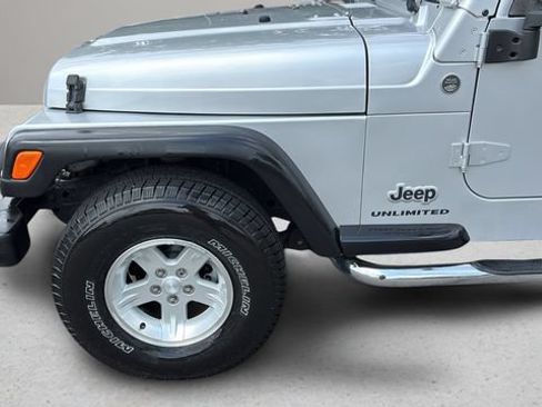 Used 2006 Jeep Wrangler Unlimited AWD/4WD image 34