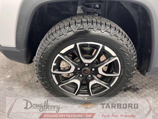 Used 2025 Jeep Compass Trailhawk AWD/4WD image 21
