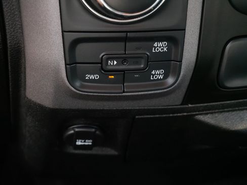 Used 2019 RAM 1500 Express w/ Express Value Package AWD/4WD image 28