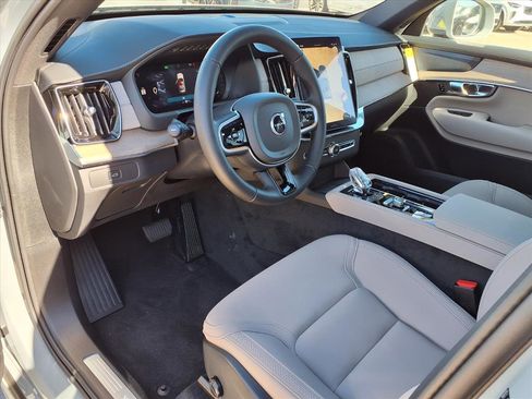 New 2026 Volvo XC90 B5 Plus image 13