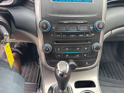 Used 2015 Chevrolet Malibu LS FWD image 28