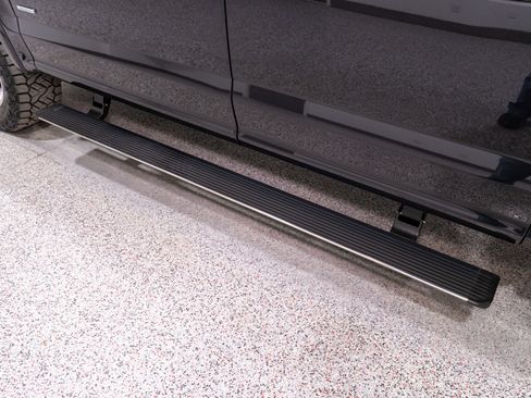 Used 2015 Ford F150 Platinum w/ Equipment Group 701A Luxury image 13