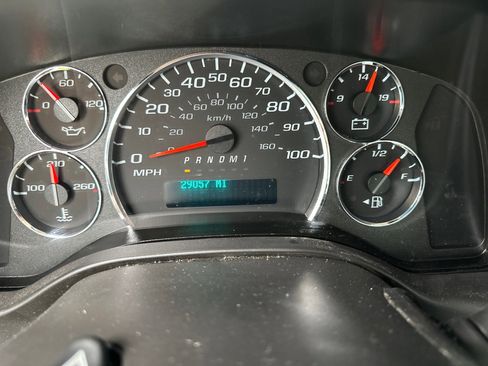 Used 2022 Chevrolet Express 3500 w/ Driver Convenience Package image 15