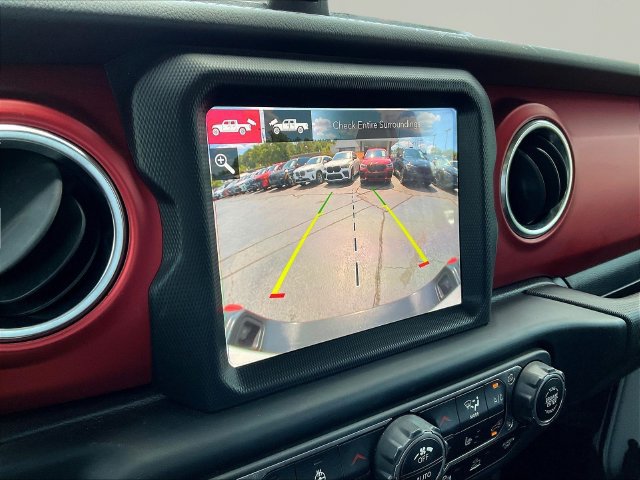 Used 2021 Jeep Gladiator Rubicon AWD/4WD image 17