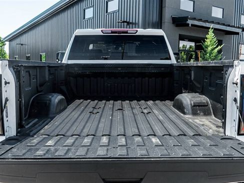 Used 2024 GMC Sierra 2500 AT4 AWD/4WD image 15