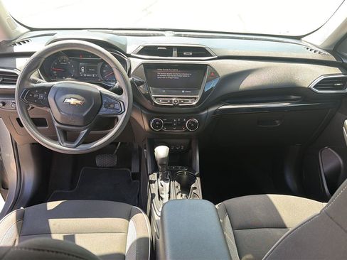 Used 2023 Chevrolet TrailBlazer LT w/ Convenience Package AWD/4WD image 16
