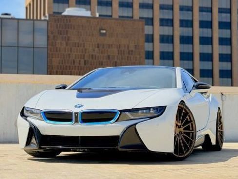 Used 2014 BMW i8 image 1