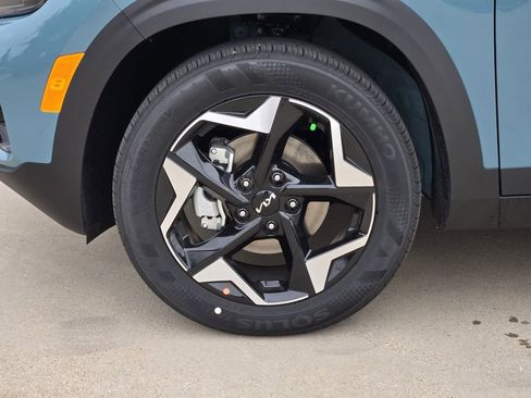 New 2026 Kia Seltos EX FWD image 9