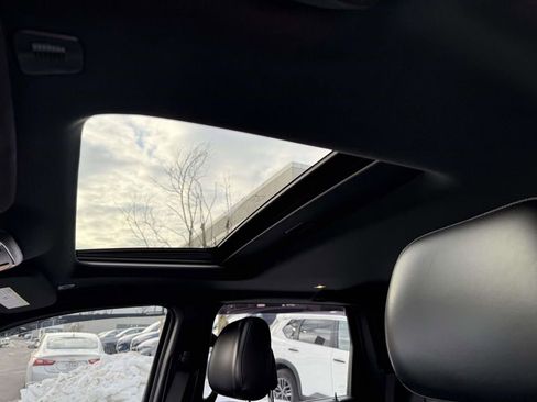 Used 2019 Jeep Grand Cherokee Limited image 29