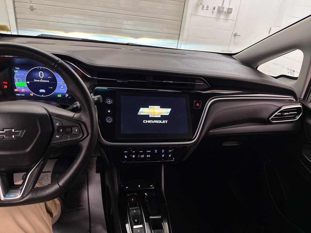 Certified 2023 Chevrolet Bolt LT FWD image 14