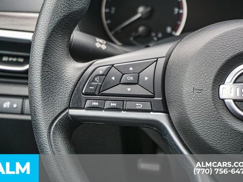 Used 2025 Nissan Altima 2.5 SV FWD image 29