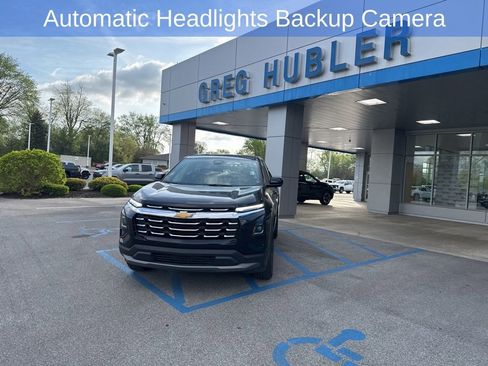 Used 2025 Chevrolet Equinox LT AWD/4WD image 3