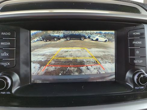 Used 2020 Kia Sorento EX image 24