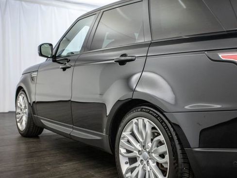 Used 2016 Land Rover Range Rover Sport HSE image 32