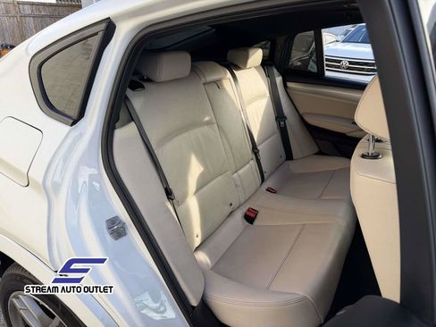 Used 2018 BMW X4 xDrive28i image 16