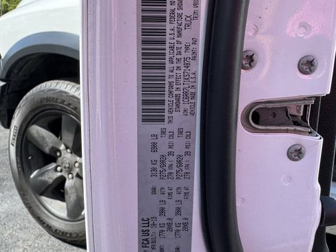 Used 2019 RAM 1500 Warlock AWD/4WD image 16