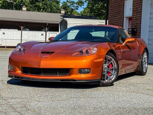 Used 2009 Chevrolet Corvette Z06 w/ Preferred Equipment Group RWD image 7