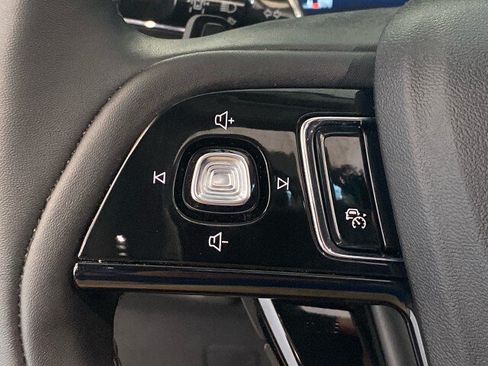 Used 2025 Lincoln Corsair AWD w/ Equipment Group 101A image 19