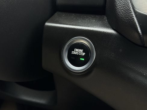 Used 2021 GMC Terrain SLE w/ Driver Convenience Package image 17