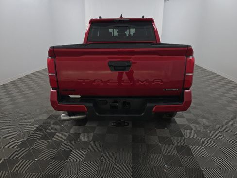 Used 2025 Toyota Tacoma TRD Sport image 5