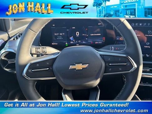 New 2026 Chevrolet Equinox EV LT image 25