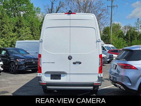 New 2024 Mercedes-Benz eSprinter 170 Cargo image 7