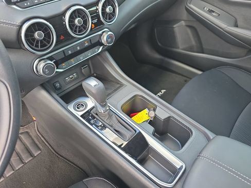 Used 2025 Nissan Sentra SV FWD image 18