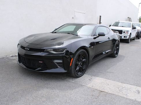 Used 2016 Chevrolet Camaro SS image 4