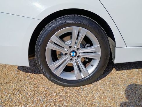 Used 2017 BMW 330i xDrive Wagon image 23