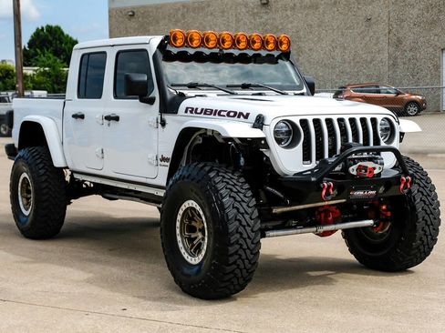 Used 2020 Jeep Gladiator Rubicon AWD/4WD image 6